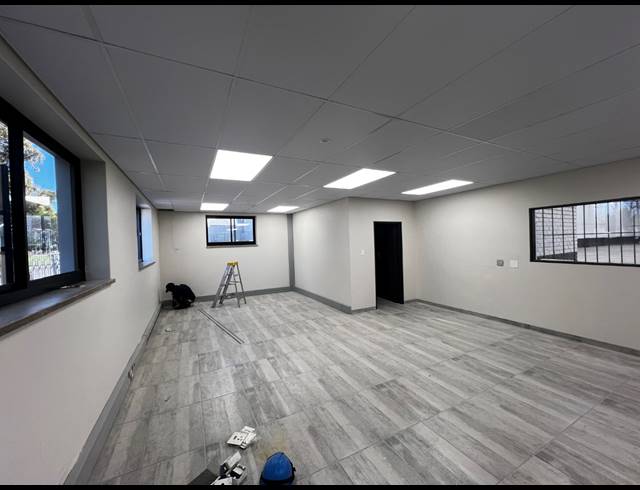 1,972M² WAREHOUSE TO LET IN BEACONVALE
